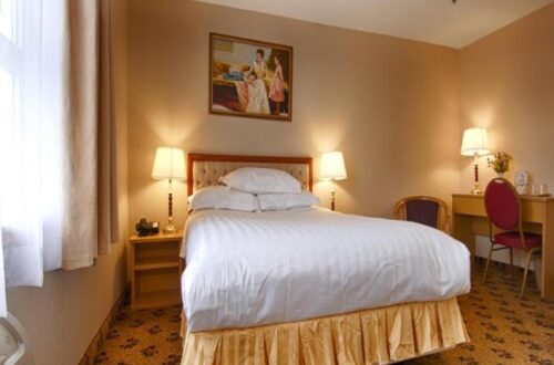 Flushing Hotel
